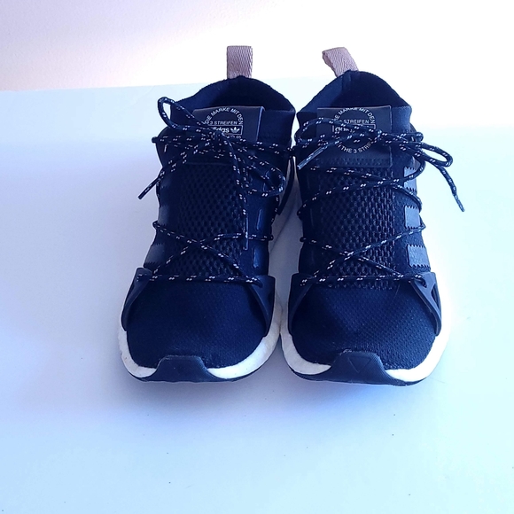 Adidas Flyknit Sneakers size 9 - Picture 6 of 8